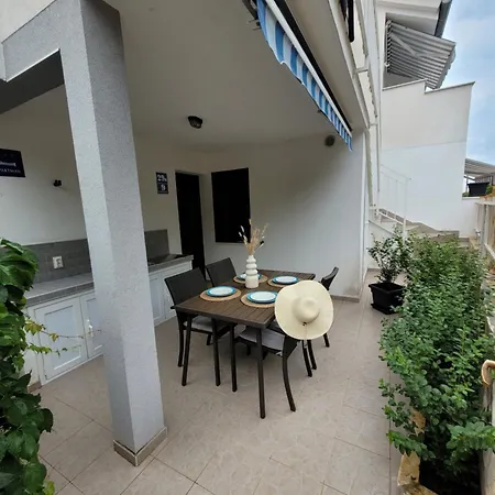 Appartement Tonka Nečujam