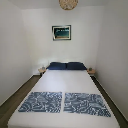 Tonka Apartament Nečujam